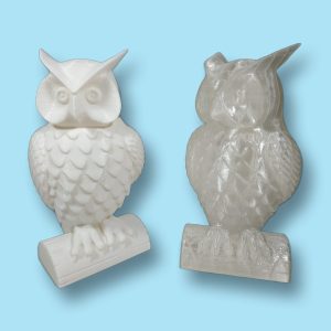 Búho de la suerte blanco